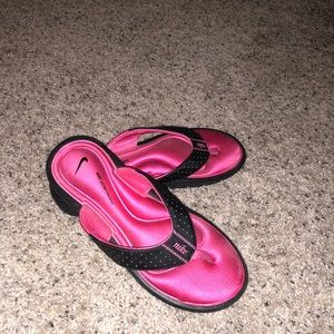 Nike flip flops